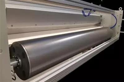 Rodillos de descarga para tratamiento corona