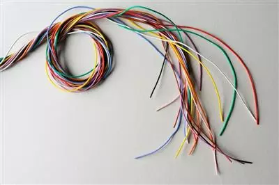 Tratamiento plasma y codificación de cables eléctricos